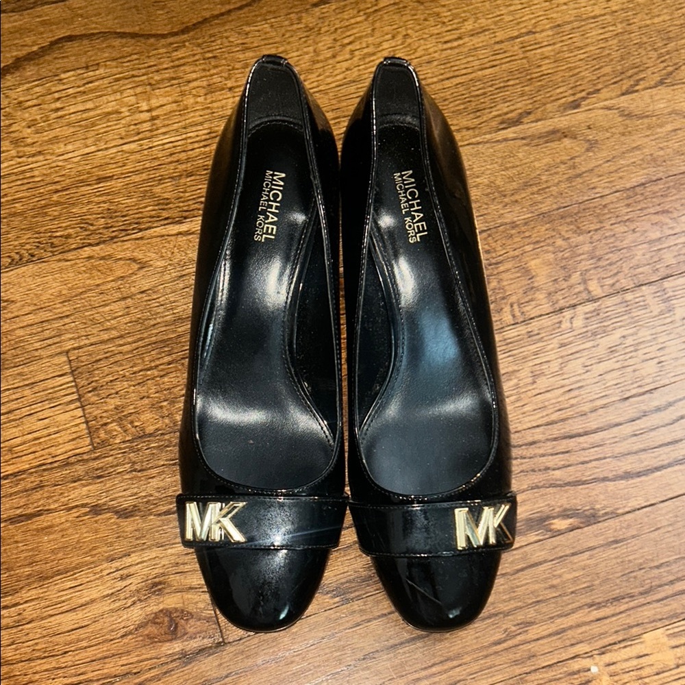 Michael Kors Black Heels Sleek Design